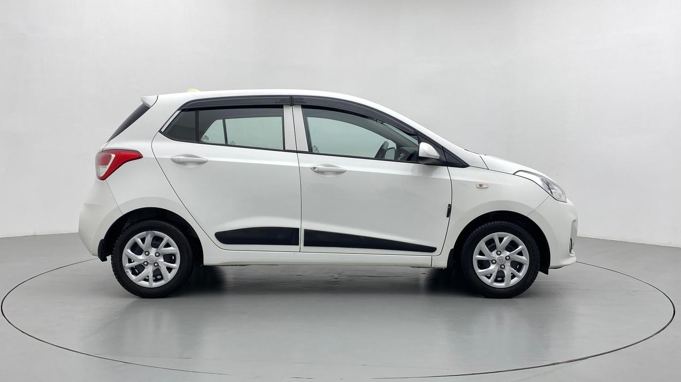 2017 Hyundai Grand i10 MAGNA 1.2 KAPPA VTVT, Petrol, Manual, 26,425 km, Right Side