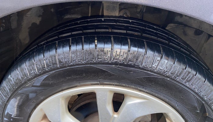 2019 Honda Amaze 1.2L I-VTEC V CVT, Petrol, Automatic, 33,764 km, Right Front Tyre Tread