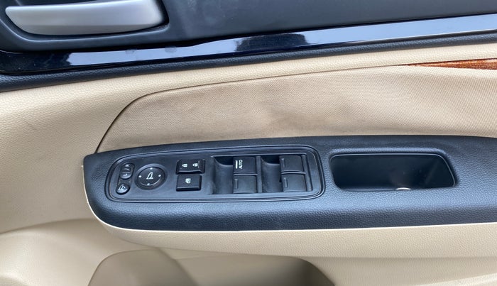 2019 Honda Amaze 1.2L I-VTEC V CVT, Petrol, Automatic, 33,764 km, Driver Side Door Panels Control