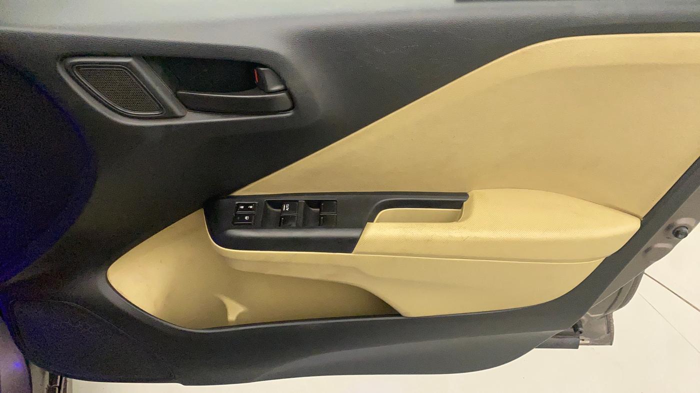 2014 Honda City 1.5L I-VTEC SV CVT, Petrol, Automatic, 46,176 km, Driver Side Door Panels Control