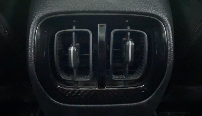 2020 KIA SONET GTX PLUS DCT 1.0, Petrol, Automatic, 28,171 km, Rear AC Vents