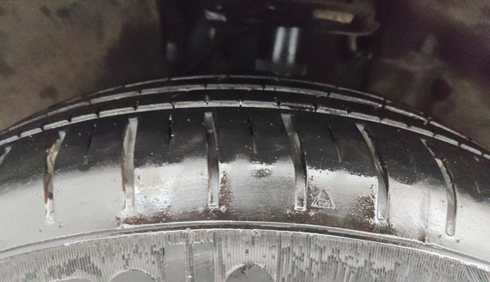 2022 Tata ALTROZ XT PETROL DARK EDITION, Petrol, Manual, 42,659 km, Left Front Tyre Tread