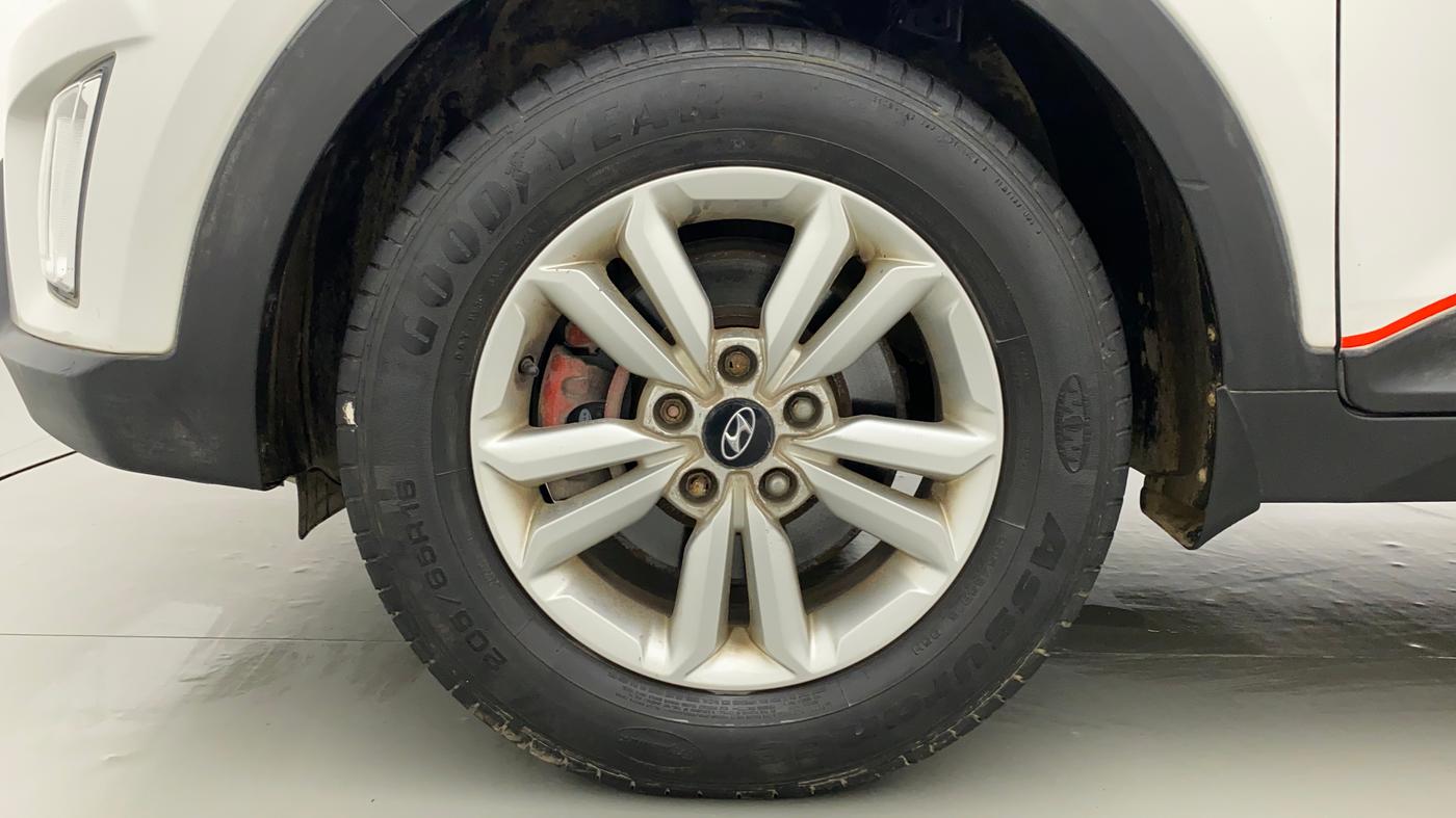 2016 Hyundai Creta SX PLUS 1.6 PETROL, Petrol, Manual, 45,050 km, Left Front Wheel