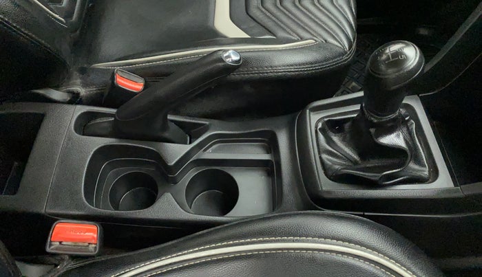 2021 Maruti Vitara Brezza LXI, Petrol, Manual, 57,999 km, Gear Lever