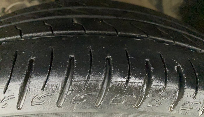 2021 Maruti Vitara Brezza LXI, Petrol, Manual, 57,999 km, Left Rear Tyre Tread