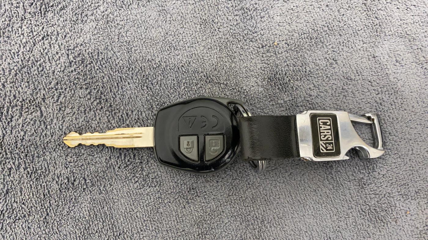 2021 Maruti Vitara Brezza LXI, Petrol, Manual, 57,999 km, Key Close Up