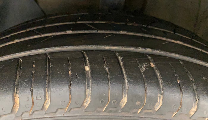 2021 Hyundai NEW I20 N LINE N6 1.0 TURBO GDI IMT, Petrol, Manual, 15,401 km, Left Front Tyre Tread
