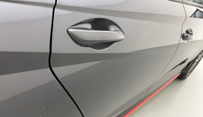 2021 Hyundai NEW I20 N LINE N6 1.0 TURBO GDI IMT, Petrol, Manual, 15,401 km, Right rear door - Slightly dented