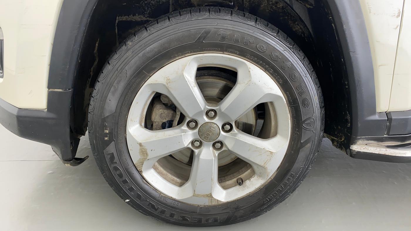 2017 Jeep Compass 2.0 LONGITUDE (O), Diesel, Manual, 33,728 km, Left Front Wheel