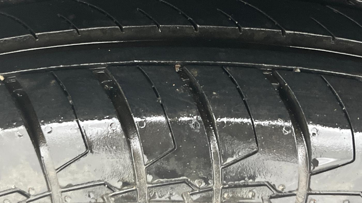 2024 Maruti Dzire VXI, Petrol, Manual, 1,494 km, Right Rear Tyre Tread
