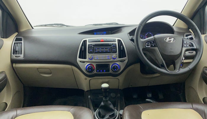 2014 Hyundai i20 SPORTZ 1.2 VTVT, Petrol, Manual, 96,640 km, Dashboard