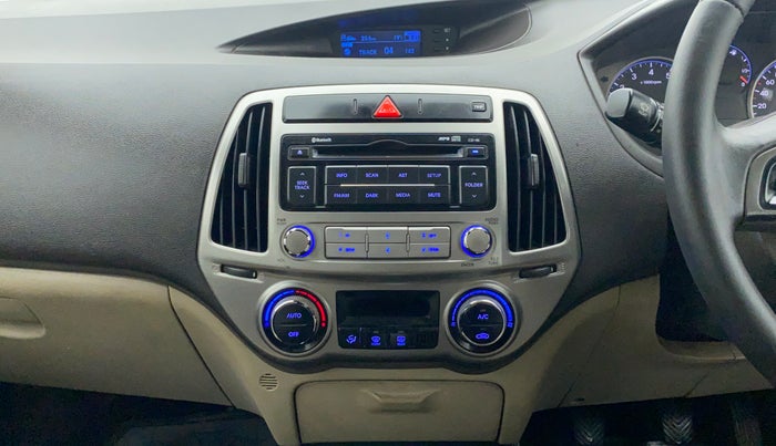 2014 Hyundai i20 SPORTZ 1.2 VTVT, Petrol, Manual, 96,640 km, Air Conditioner