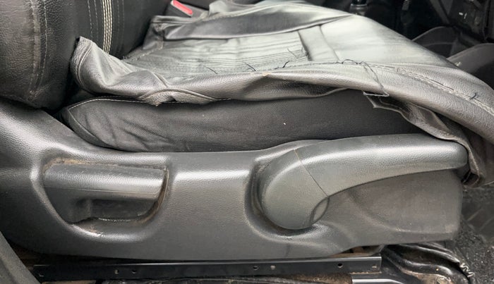 2018 Honda WR-V 1.5L I-DTEC VX MT, Diesel, Manual, 73,698 km, Driver Side Adjustment Panel