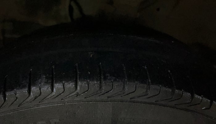 2021 Maruti New Wagon-R LXI CNG (O) 1.0, CNG, Manual, 72,670 km, Left Front Tyre Tread