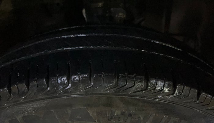 2021 Maruti New Wagon-R LXI CNG (O) 1.0, CNG, Manual, 72,670 km, Right Front Tyre Tread