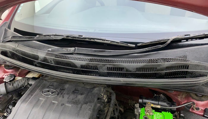2015 Hyundai Grand i10 ASTA AT 1.2 KAPPA VTVT, Petrol, Automatic, 13,633 km, Bonnet (hood) - Cowl vent panel has minor damage