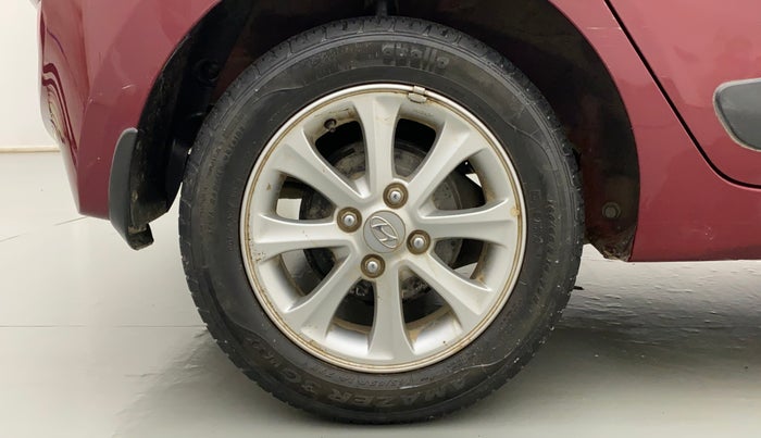 2015 Hyundai Grand i10 ASTA AT 1.2 KAPPA VTVT, Petrol, Automatic, 13,633 km, Right Rear Wheel
