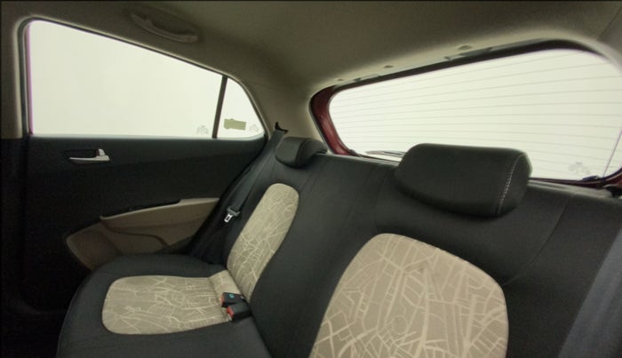 2015 Hyundai Grand i10 ASTA AT 1.2 KAPPA VTVT, Petrol, Automatic, 13,633 km, Right Side Rear Door Cabin