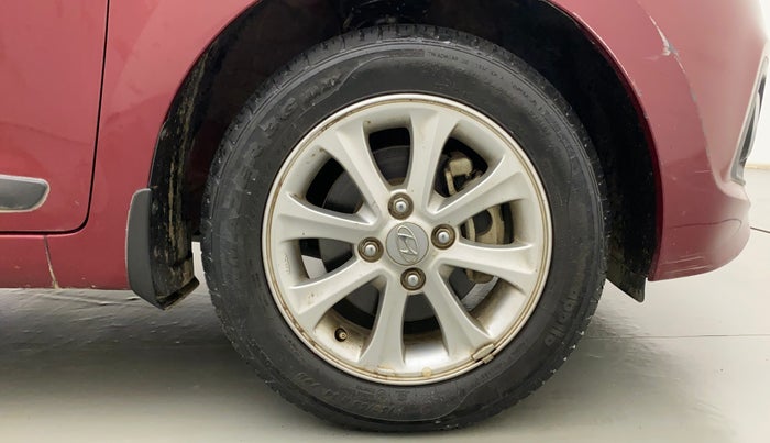 2015 Hyundai Grand i10 ASTA AT 1.2 KAPPA VTVT, Petrol, Automatic, 13,633 km, Right Front Wheel