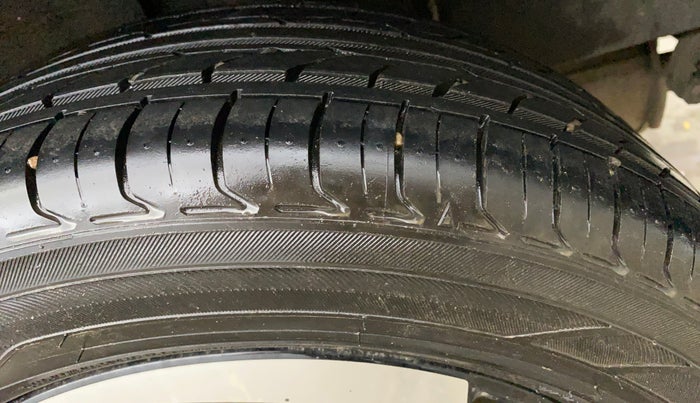 2022 Nissan MAGNITE XV AMT, Petrol, Automatic, 69,158 km, Left Rear Tyre Tread