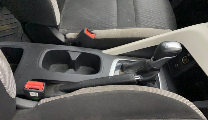 2022 Nissan MAGNITE XV AMT, Petrol, Automatic, 69,158 km, Gear Lever