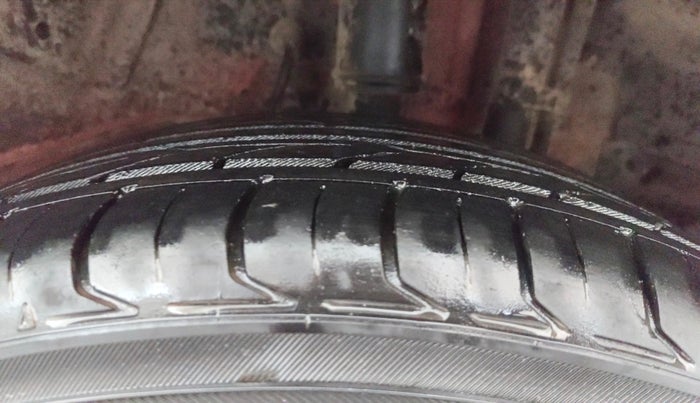 2018 Tata NEXON XM PETROL, Petrol, Manual, 62,551 km, Left Rear Tyre Tread