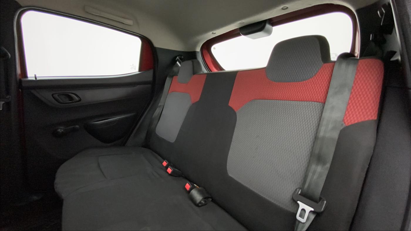 2016 Renault Kwid 1.0 RXT, Petrol, Manual, 43,335 km, Right Side Rear Door Cabin