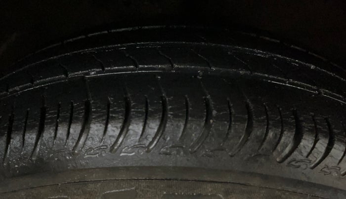 2020 Maruti S PRESSO VXI, Petrol, Manual, 76,905 km, Right Front Tyre Tread