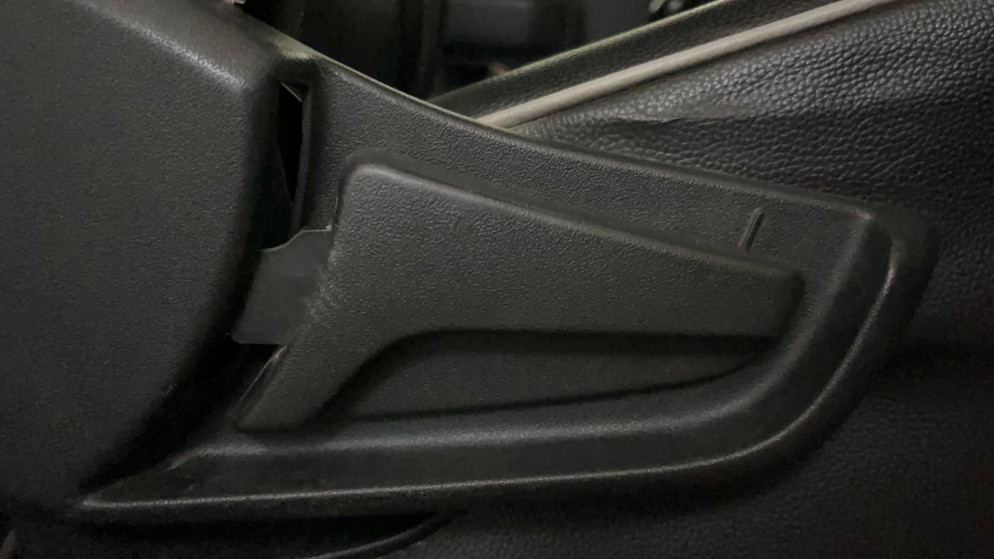 2020 Maruti S PRESSO VXI, Petrol, Manual, 76,905 km, Driver Side Adjustment Panel