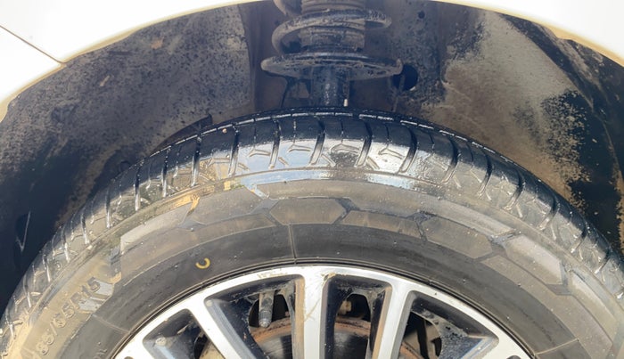 2020 Maruti Dzire ZXI Plus, Petrol, Manual, 70,536 km, Left Front Tyre Tread