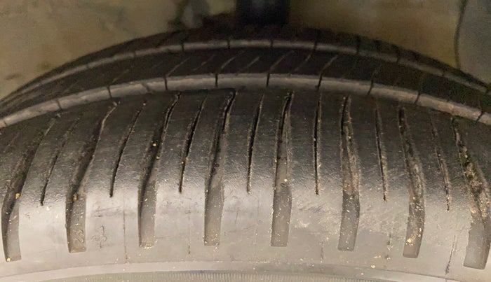 2015 Hyundai Grand i10 ASTA AT 1.2 KAPPA VTVT, Petrol, Automatic, 49,190 km, Right Front Tyre Tread