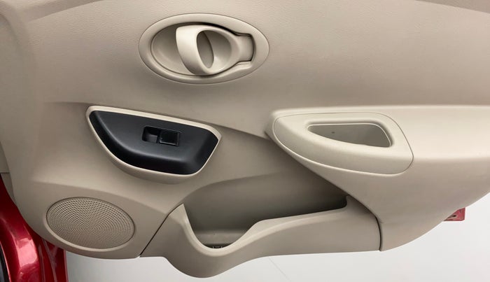 2017 Datsun Go T, Petrol, Manual, 28,061 km, Driver Side Door Panels Control