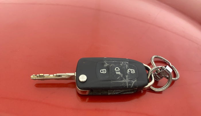 2018 Tata Tiago XZA PETROL, Petrol, Automatic, 80,444 km, Key Close Up