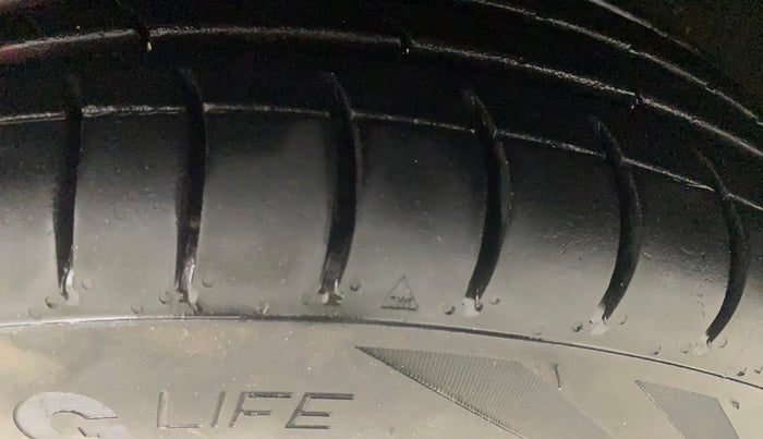 2018 Tata Tiago XZA PETROL, Petrol, Automatic, 80,444 km, Left Front Tyre Tread