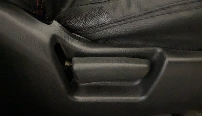 2021 Maruti Alto LXI CNG, CNG, Manual, 59,335 km, Driver Side Adjustment Panel