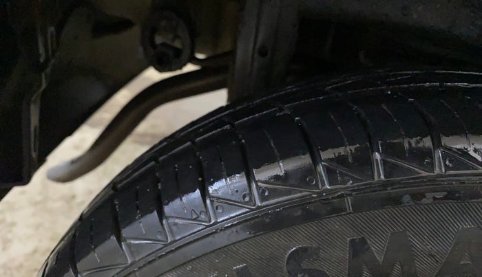 2021 Maruti Alto LXI CNG, CNG, Manual, 59,335 km, Right Rear Tyre Tread