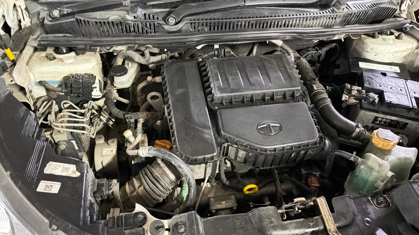 2022 Tata NEXON XZA PLUS (O) DIESEL, Diesel, Automatic, 78,603 km, Engine View - Right