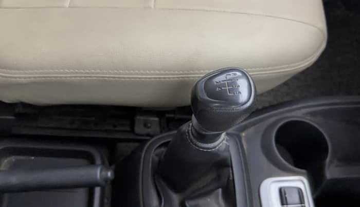 2018 Datsun Redi Go S 1.0, Petrol, Manual, 11,775 km, Gear Lever