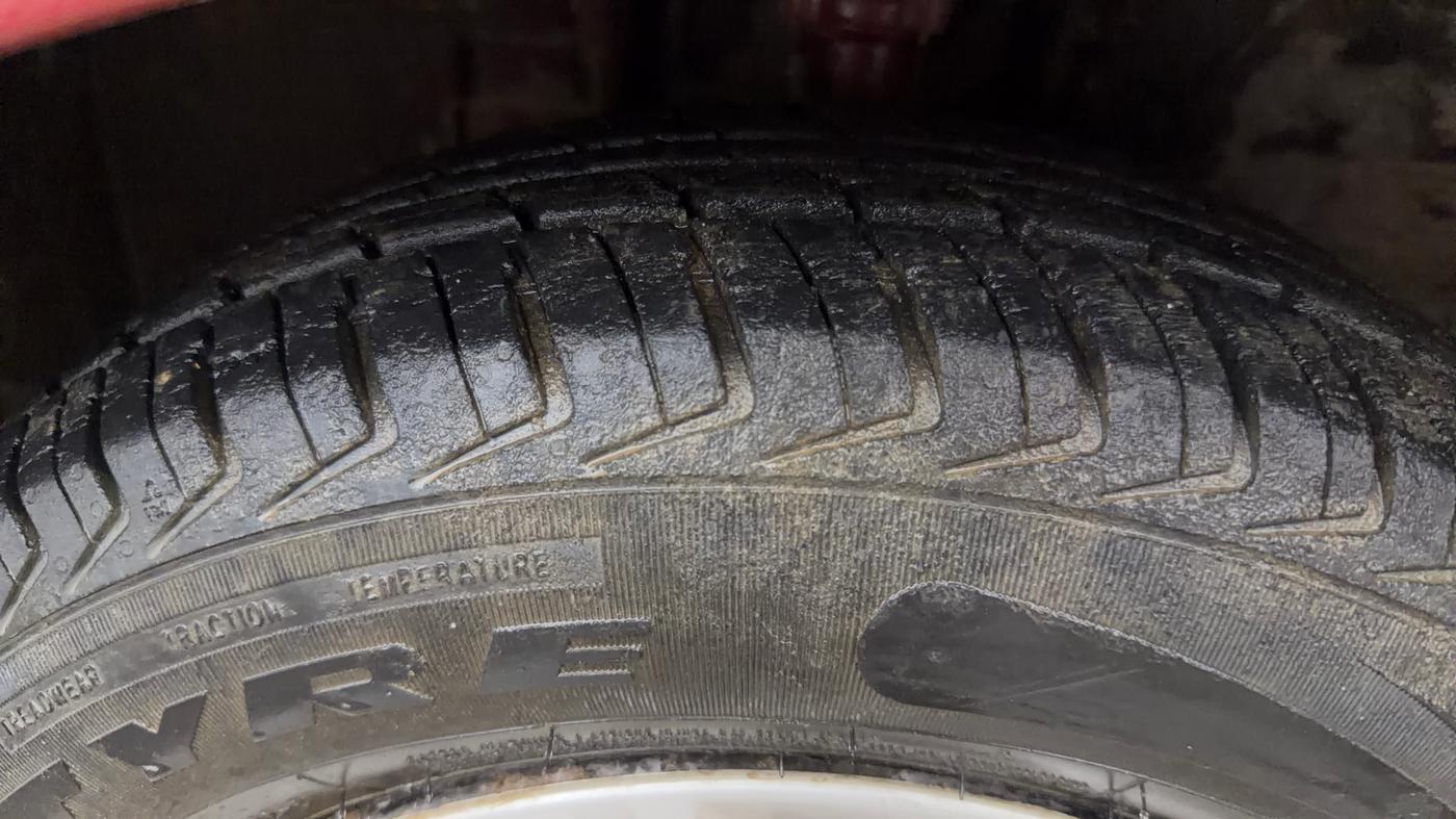 2018 Datsun Redi Go S 1.0, Petrol, Manual, 11,775 km, Left Front Tyre Tread
