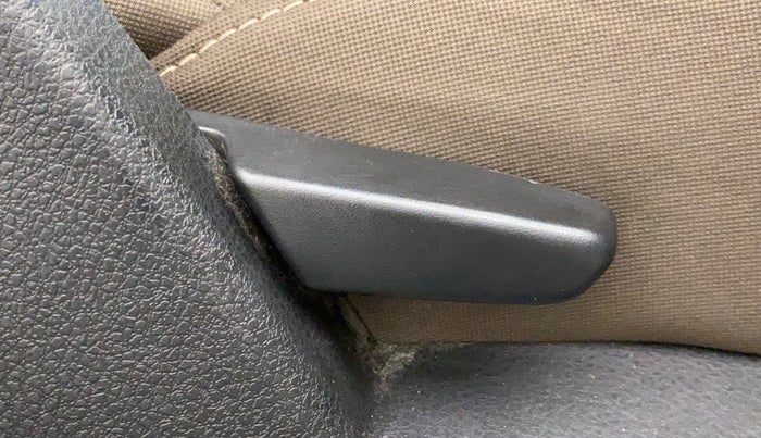 2017 Renault Duster RXL PETROL, Petrol, Manual, 38,607 km, Driver Side Adjustment Panel
