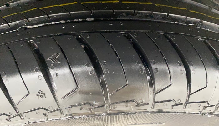 2019 Hyundai Elite i20 SPORTZ PLUS 1.2, Petrol, Manual, 31,255 km, Right Rear Tyre Tread