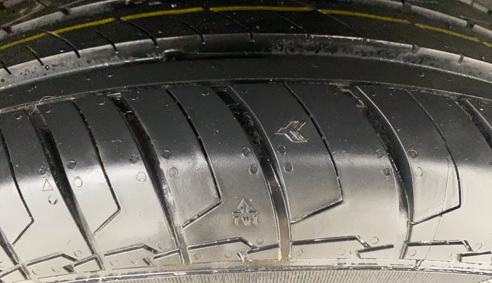 2019 Hyundai Elite i20 SPORTZ PLUS 1.2, Petrol, Manual, 31,255 km, Right Front Tyre Tread