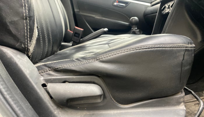 2012 Maruti Swift VDI, Diesel, Manual, 1,05,315 km, Driver Side Adjustment Panel