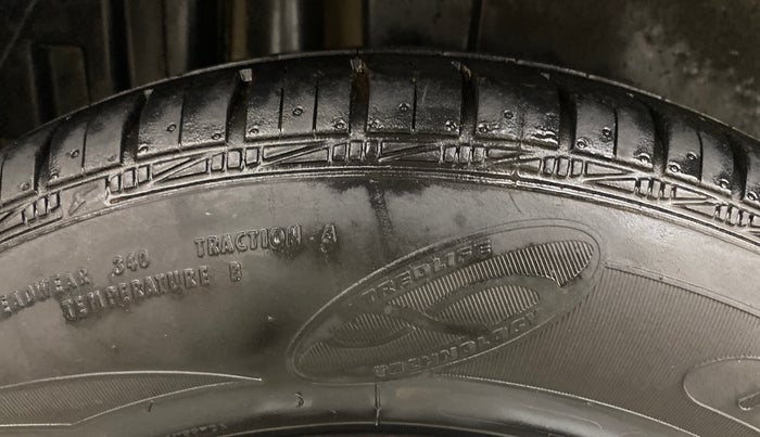 2012 Maruti Swift VDI, Diesel, Manual, 1,05,315 km, Right Rear Tyre Tread