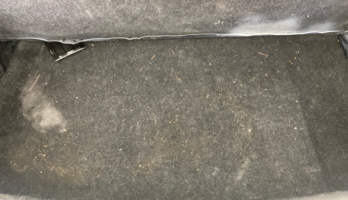 2012 Maruti Swift VDI, Diesel, Manual, 1,05,315 km, Boot Inside