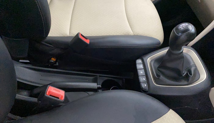 2019 Hyundai NEW SANTRO MAGNA, Petrol, Manual, 11,994 km, Gear Lever