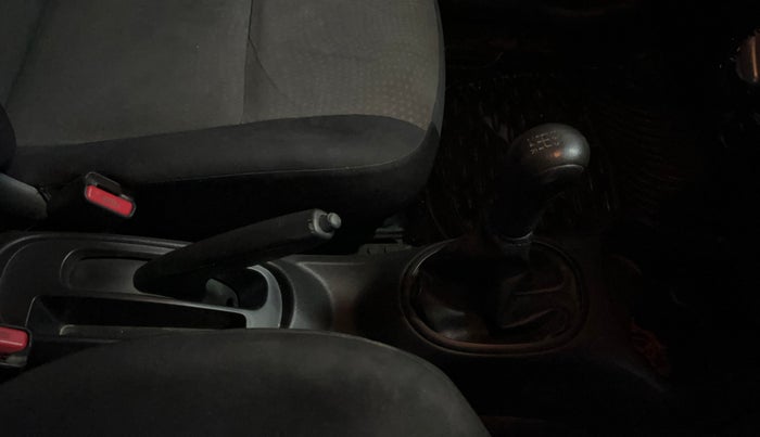 2018 Nissan Micra Active XV SAFETY PACK, Petrol, Manual, 50,586 km, Gear Lever