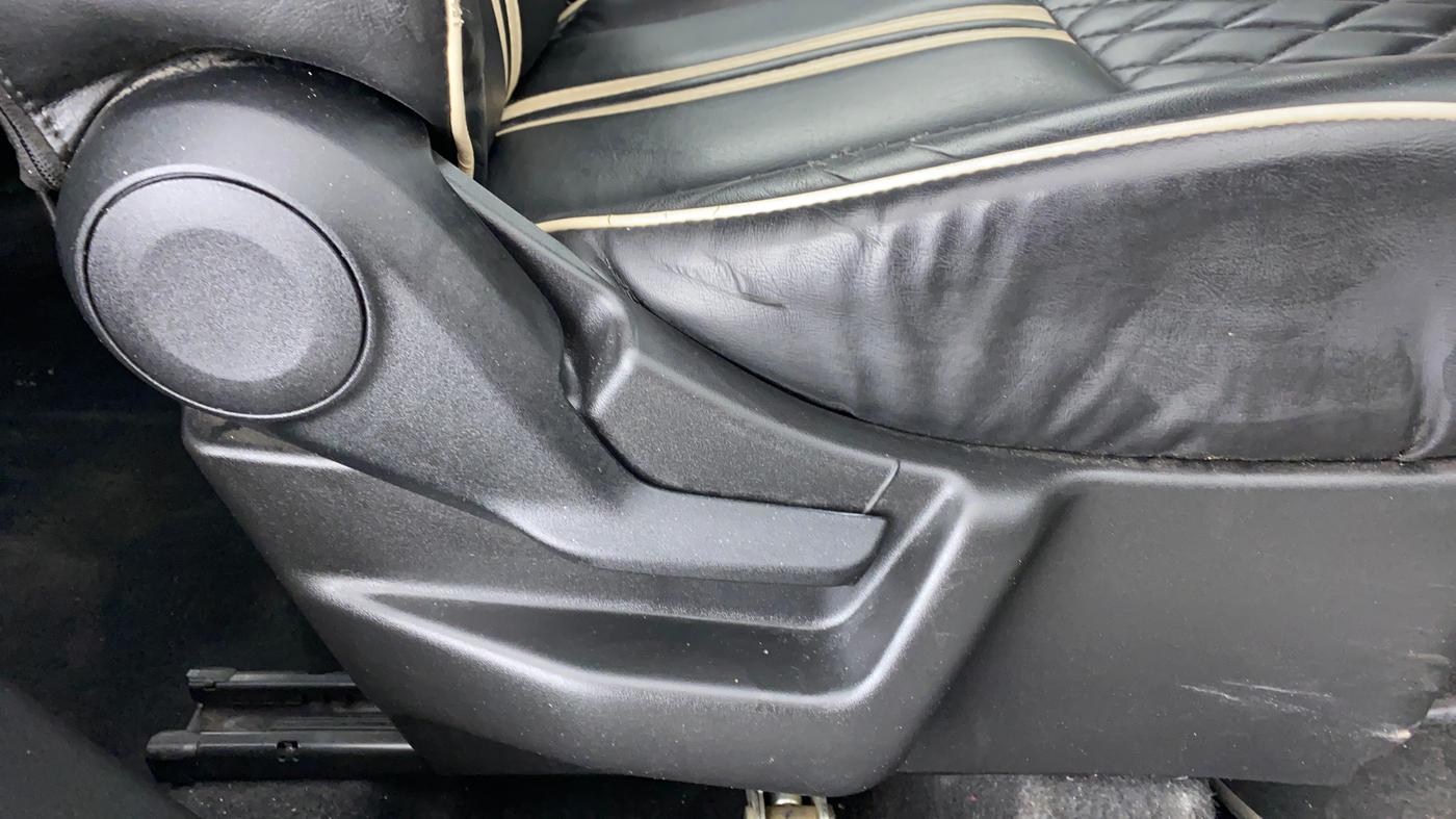 2020 Maruti New Wagon-R LXI CNG 1.0 L, CNG, Manual, 37,566 km, Driver Side Adjustment Panel