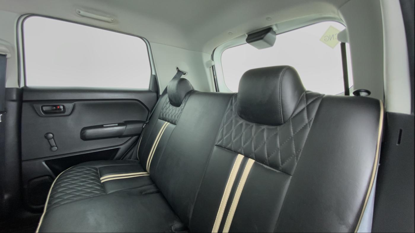 2020 Maruti New Wagon-R LXI CNG 1.0 L, CNG, Manual, 37,566 km, Right Side Rear Door Cabin