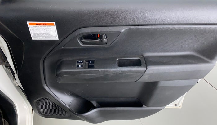 2020 Maruti New Wagon-R LXI CNG 1.0 L, CNG, Manual, 37,566 km, Driver Side Door Panels Control